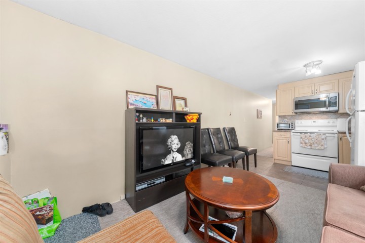 Photo 9 at 1288 E 59th Avenue, South Vancouver, Vancouver East