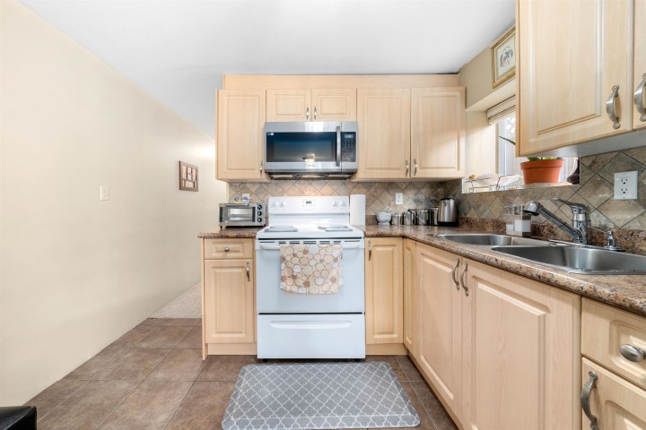 Photo 10 at 1288 E 59th Avenue, South Vancouver, Vancouver East