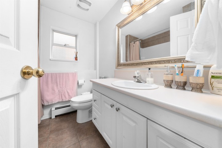 Photo 11 at 1288 E 59th Avenue, South Vancouver, Vancouver East