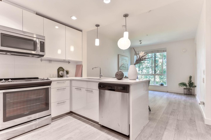 Photo 1 at 527 - 723 W 3rd Street, Harbourside, North Vancouver