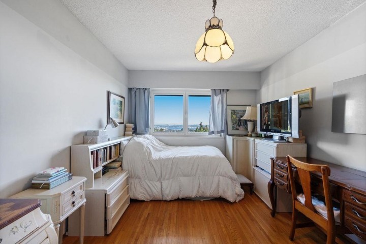 Photo 27 at 1373 Camwell Drive, Chartwell, West Vancouver