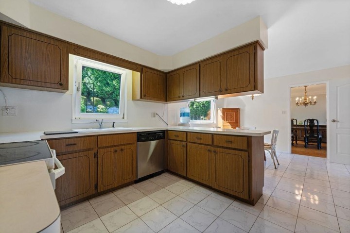 Photo 12 at 1373 Camwell Drive, Chartwell, West Vancouver