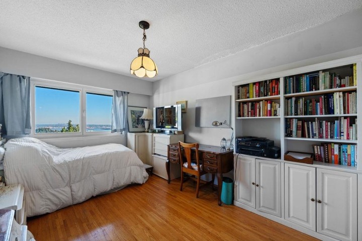 Photo 26 at 1373 Camwell Drive, Chartwell, West Vancouver