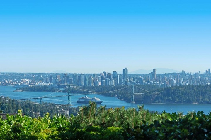 Photo 1 at 1373 Camwell Drive, Chartwell, West Vancouver