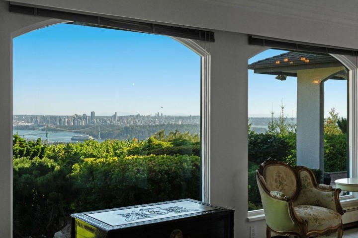 Photo 9 at 1373 Camwell Drive, Chartwell, West Vancouver