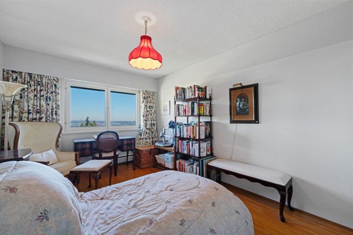 Photo 31 at 1373 Camwell Drive, Chartwell, West Vancouver