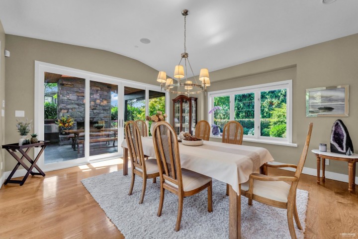 Photo 7 at 866 20th Street, Ambleside, West Vancouver