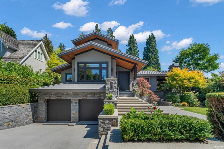 Photo 3 at 866 20th Street, Ambleside, West Vancouver