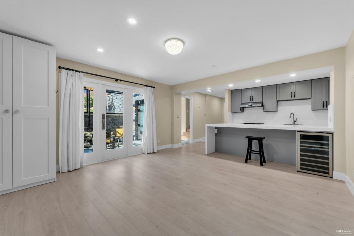 Photo 28 at 866 20th Street, Ambleside, West Vancouver