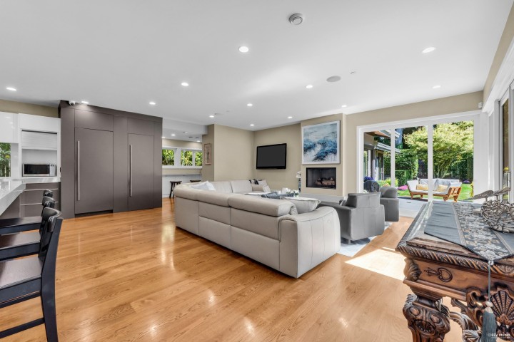 Photo 10 at 866 20th Street, Ambleside, West Vancouver