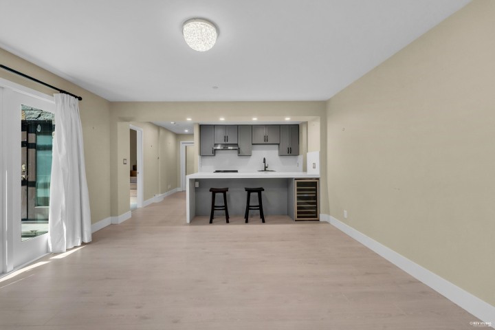 Photo 29 at 866 20th Street, Ambleside, West Vancouver