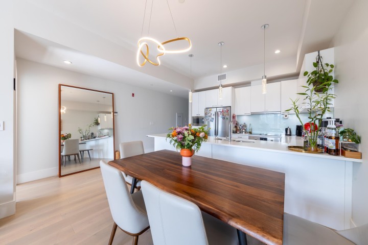 Photo 5 at 205 - 1591 Bowser Avenue, Norgate, North Vancouver