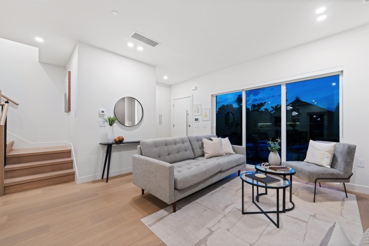 Photo 3 at 1 - 1632 E 21st Avenue, Knight, Vancouver East