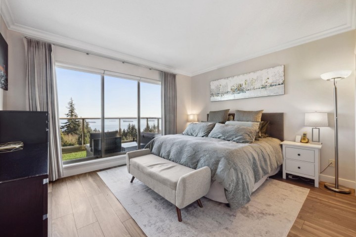 Photo 7 at 302 - 3131 Deer Ridge Drive, Deer Ridge WV, West Vancouver