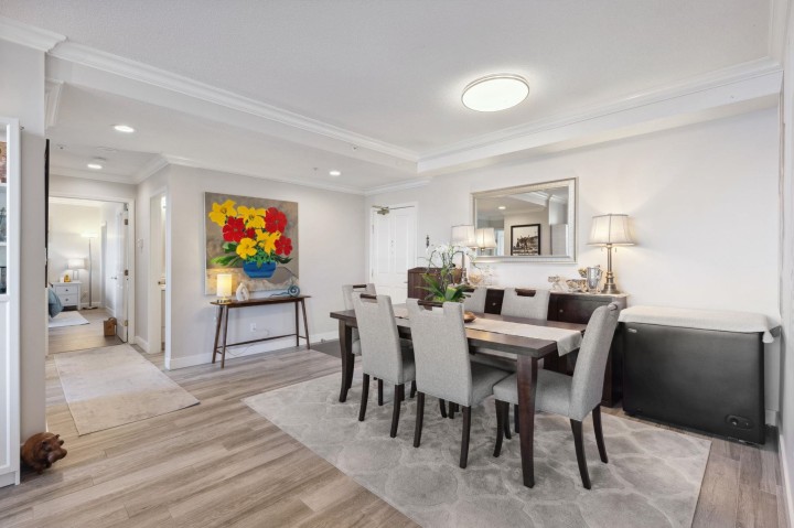 Photo 5 at 302 - 3131 Deer Ridge Drive, Deer Ridge WV, West Vancouver