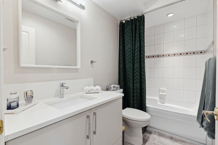 Photo 11 at 302 - 3131 Deer Ridge Drive, Deer Ridge WV, West Vancouver