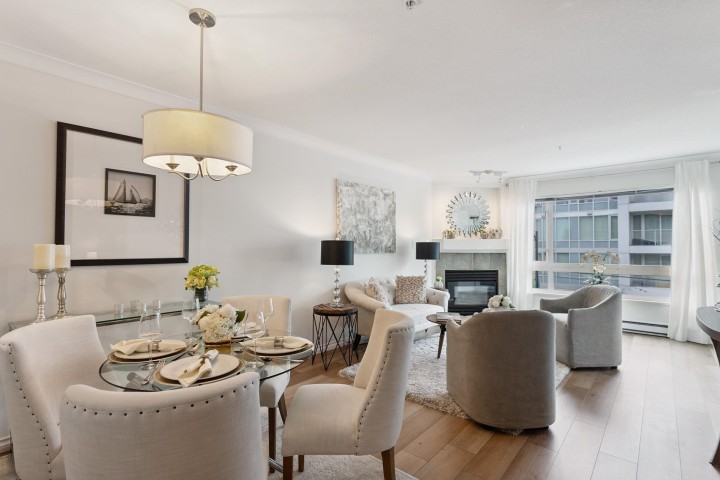 Photo 5 at 305 - 3590 W 26th Avenue, Dunbar, Vancouver West