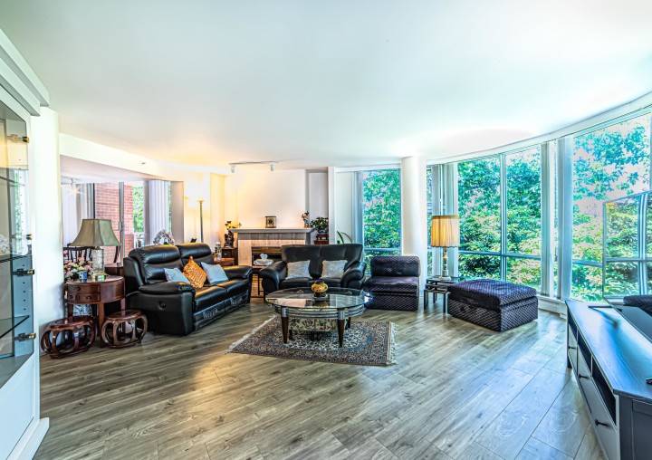 Photo 15 at 212 - 688 Fairchild Road, Oakridge VW, Vancouver West