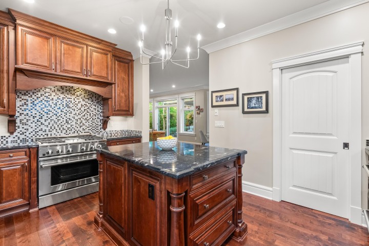 Photo 11 at 452 Tempe Crescent, Upper Lonsdale, North Vancouver