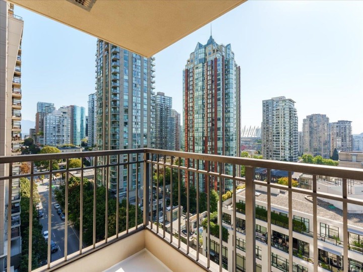 Photo 5 at 1406 - 989 Richards Street, Downtown VW, Vancouver West