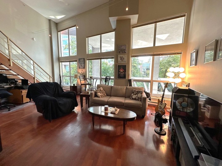 Photo 1 at 217 - 933 Seymour Street, Downtown VW, Vancouver West