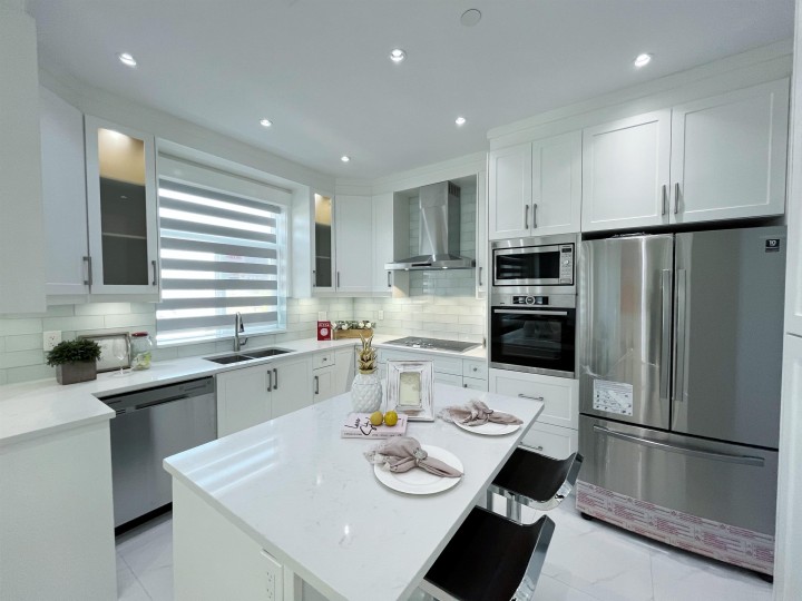 Photo 10 at 3275 E 20th Avenue, Renfrew Heights, Vancouver East