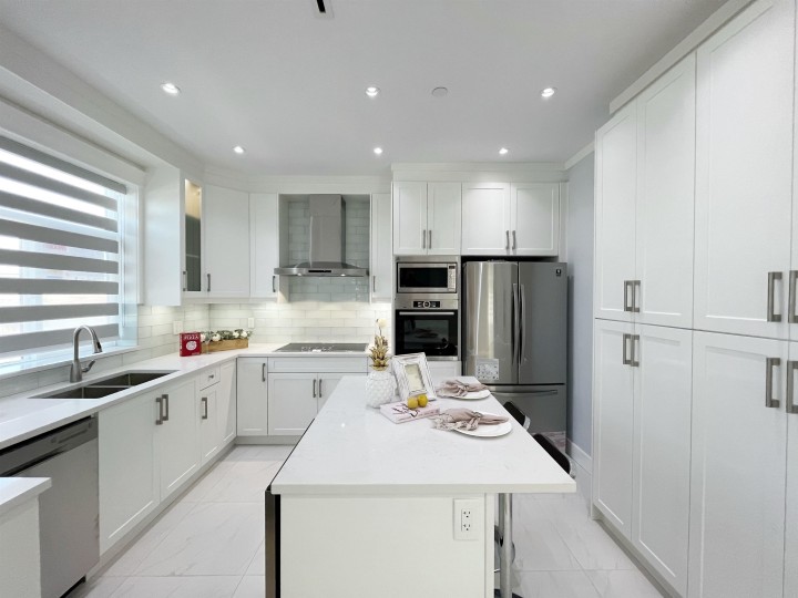 Photo 11 at 3275 E 20th Avenue, Renfrew Heights, Vancouver East