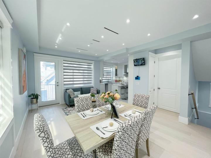 Photo 4 at 3275 E 20th Avenue, Renfrew Heights, Vancouver East