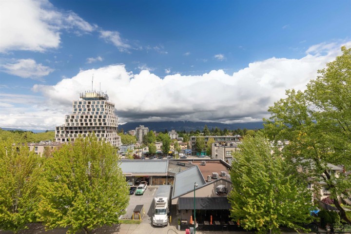 Photo 27 at 406 - 3668 W 10th Avenue, Kitsilano, Vancouver West