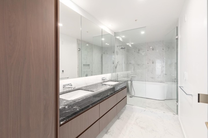 Photo 16 at 406 - 3668 W 10th Avenue, Kitsilano, Vancouver West