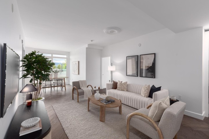 Photo 3 at 406 - 3668 W 10th Avenue, Kitsilano, Vancouver West