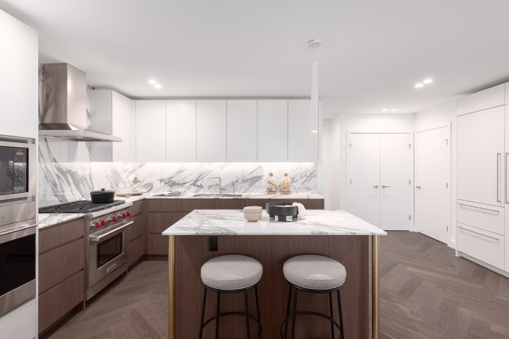 Photo 5 at 406 - 3668 W 10th Avenue, Kitsilano, Vancouver West