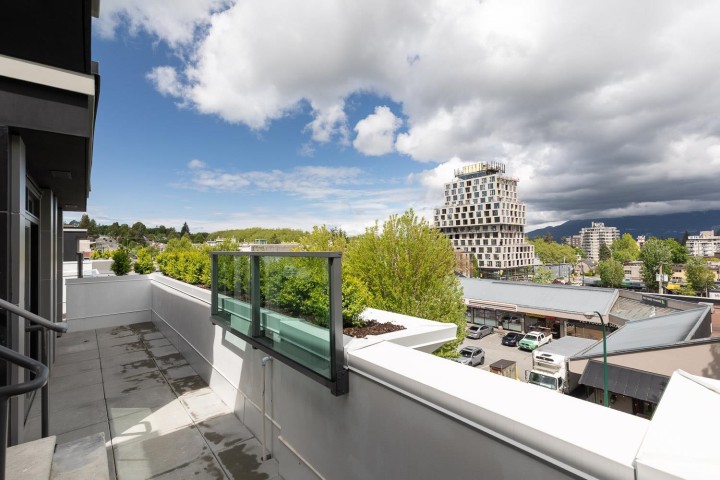 Photo 21 at 406 - 3668 W 10th Avenue, Kitsilano, Vancouver West