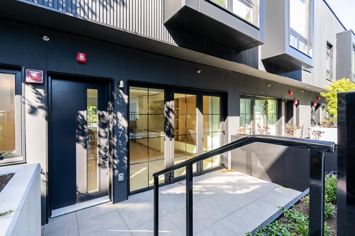 Photo 4 at 107 - 551 W 28th Avenue, Cambie, Vancouver West