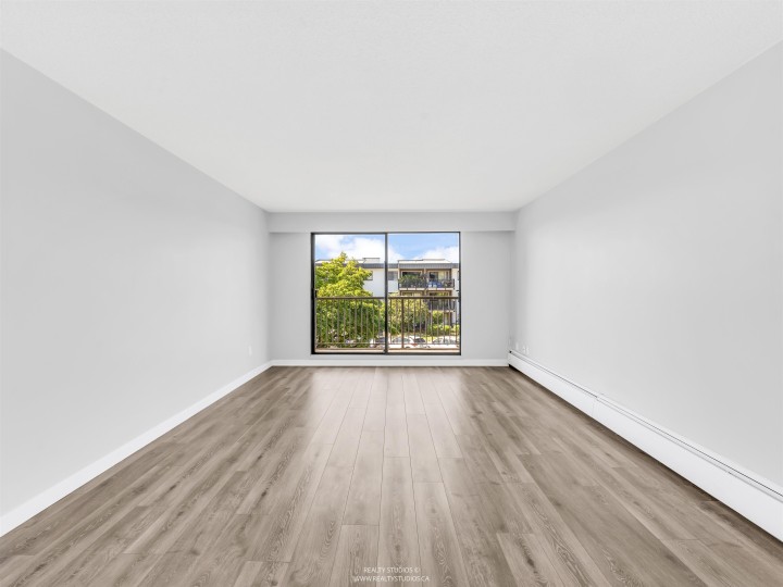 Photo 7 at 106 - 252 W 2nd Street, Lower Lonsdale, North Vancouver