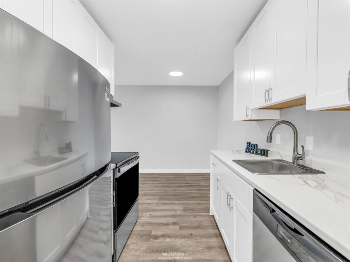 Photo 18 at 106 - 252 W 2nd Street, Lower Lonsdale, North Vancouver