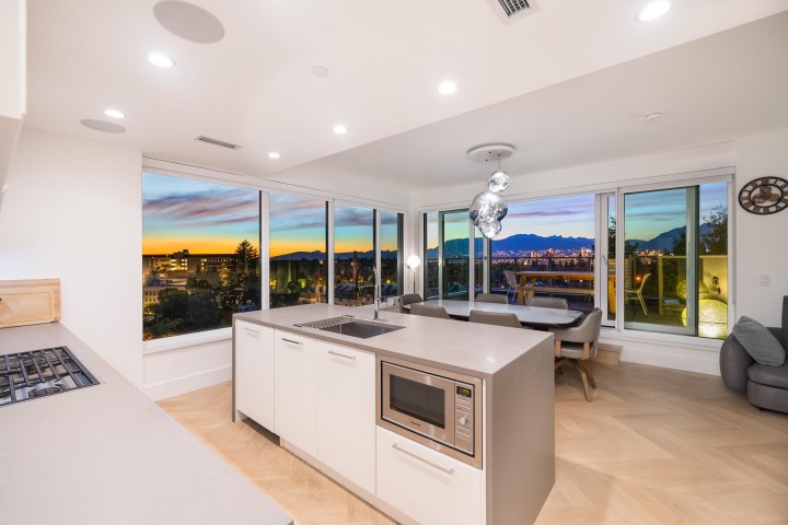 Photo 5 at 602 - 4685 Cambie Street, Cambie, Vancouver West