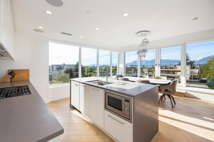 Photo 4 at 602 - 4685 Cambie Street, Cambie, Vancouver West