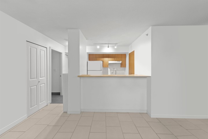 Photo 3 at 1604 - 1295 Richards Street, Downtown VW, Vancouver West