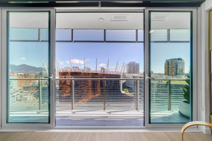 Photo 17 at 2006 - 89 Nelson Street, Yaletown, Vancouver West