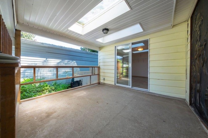 Photo 22 at 518 Tyee Court, Park Royal, West Vancouver