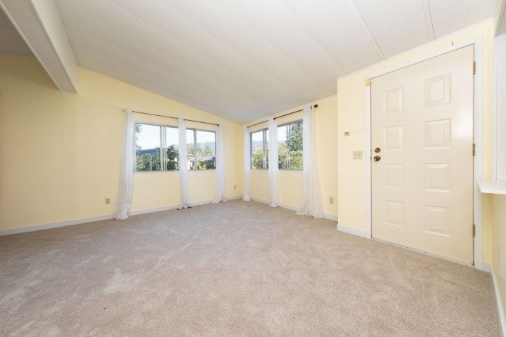 Photo 7 at 518 Tyee Court, Park Royal, West Vancouver