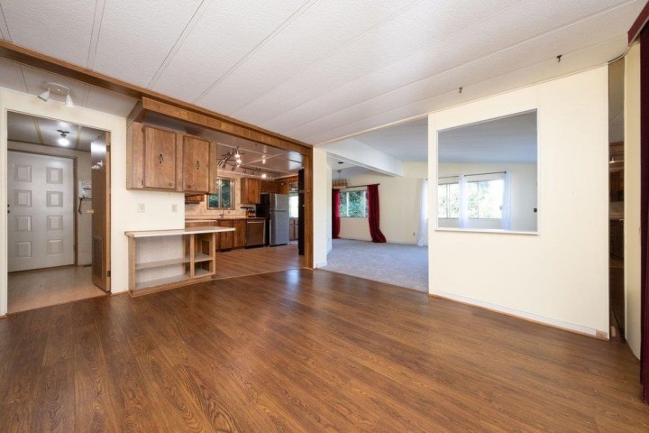 Photo 5 at 518 Tyee Court, Park Royal, West Vancouver