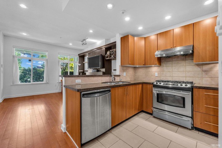 Photo 14 at 7401 Columbia Street, South Cambie, Vancouver West