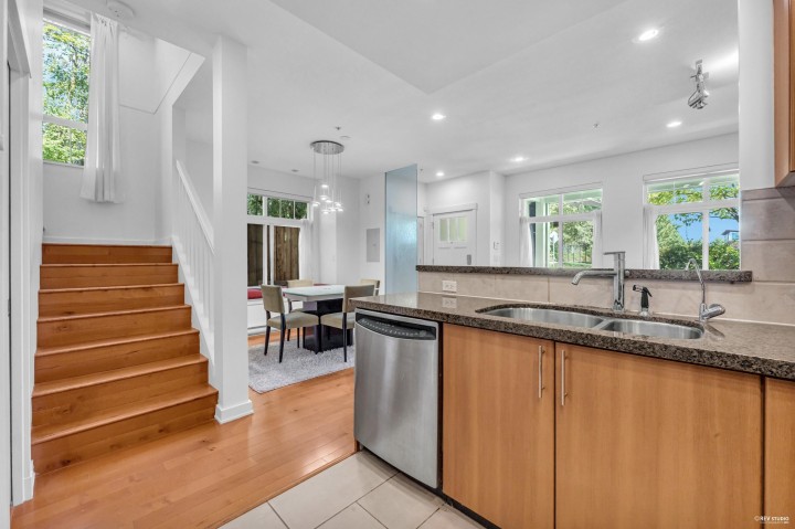 Photo 15 at 7401 Columbia Street, South Cambie, Vancouver West