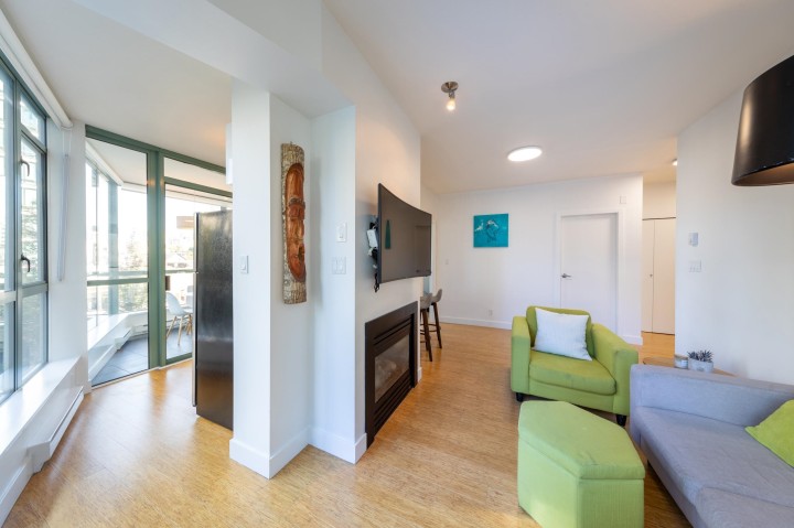 Photo 12 at 404 - 1238 Burrard Street, Downtown VW, Vancouver West