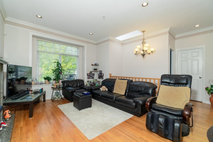 Photo 18 at 952 E 31st Avenue, Fraser VE, Vancouver East