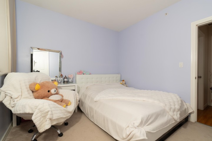 Photo 29 at 952 E 31st Avenue, Fraser VE, Vancouver East