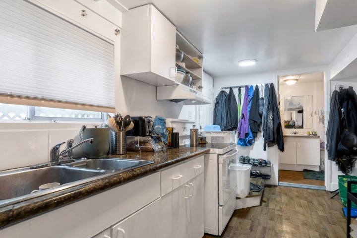 Photo 7 at 1836 E 1st Avenue, Grandview Woodland, Vancouver East