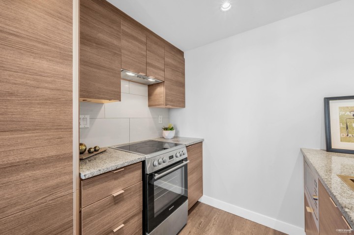 Photo 6 at 3207 - 488 Sw Marine Drive, Marpole, Vancouver West